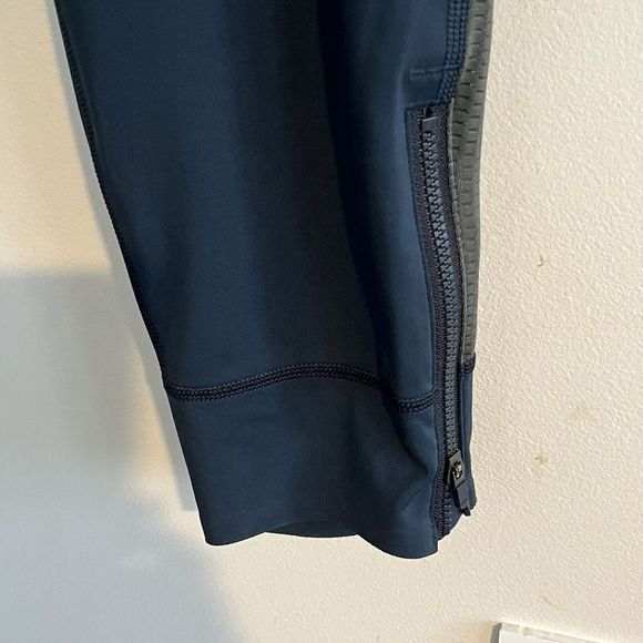 Athleta x Allyson Felix Leggings Blue/Gray Cropped Size L Activewear Gym Train - Picture 2 of 15